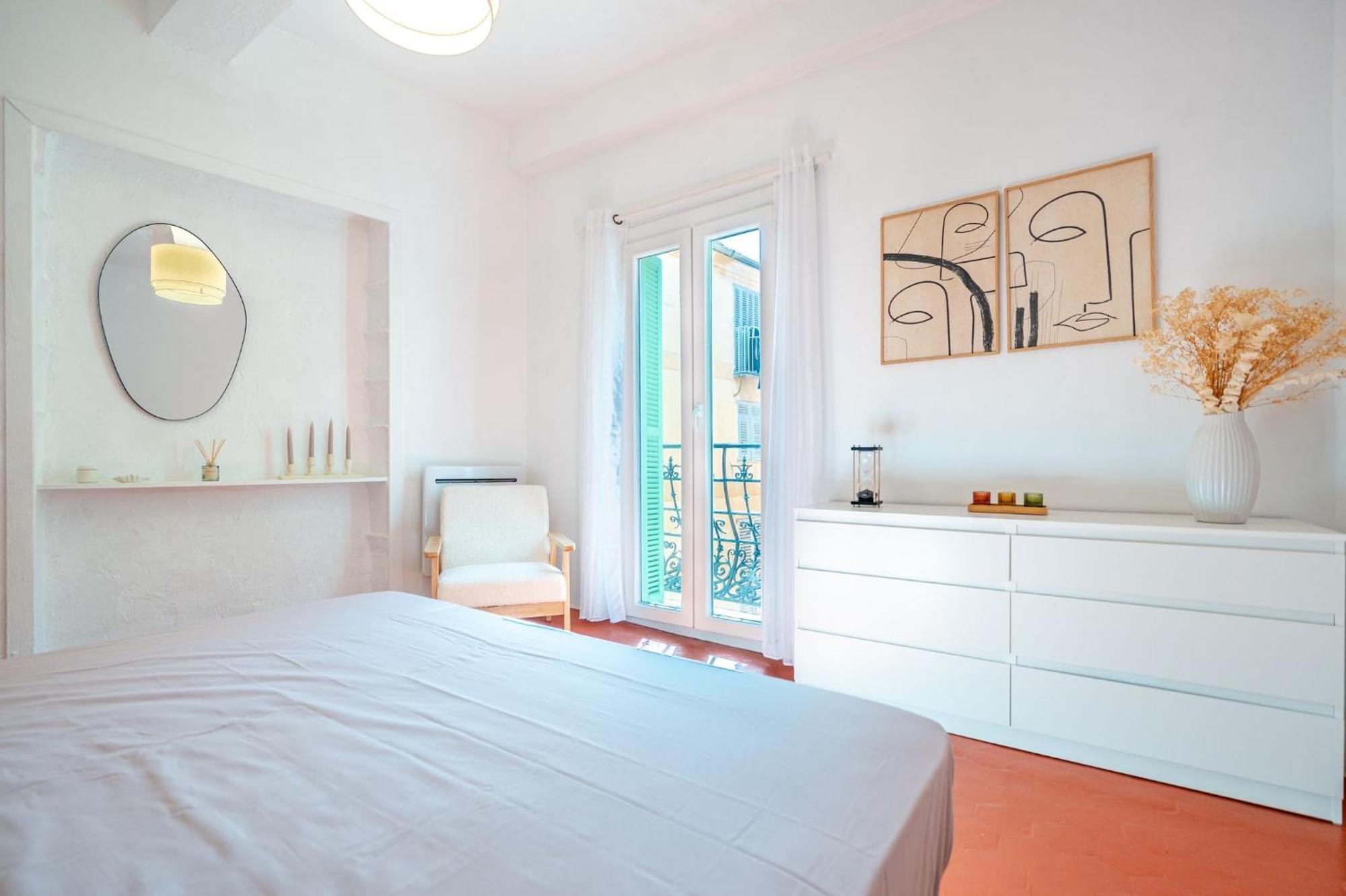 Charmant Appartement 2P Au Coeur Du Vieux นีซ ภายนอก รูปภาพ