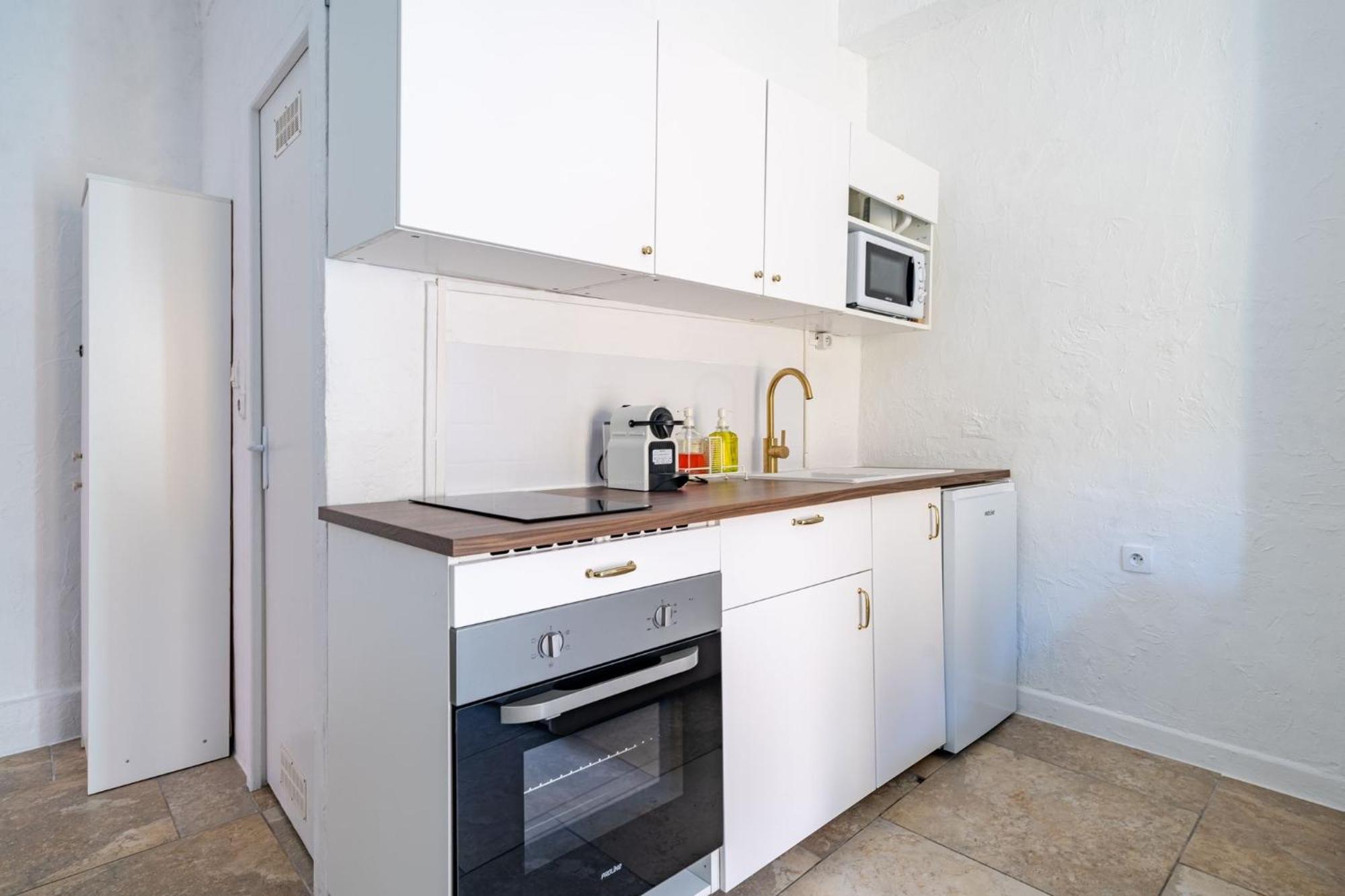Charmant Appartement 2P Au Coeur Du Vieux นีซ ภายนอก รูปภาพ